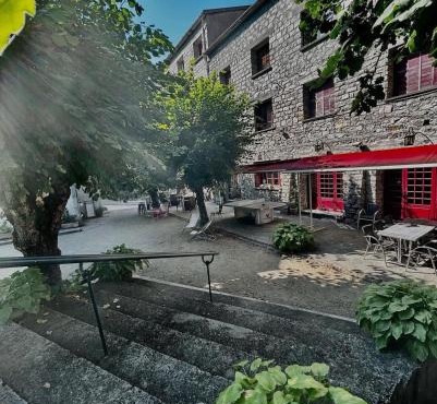 Hôtel - Pub Le Petit Bosquet