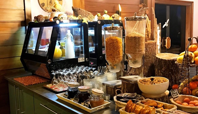 Hôtel Restaurant Aux Trois Roses