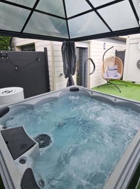 hébergement privée Jaccuzzi en supplément