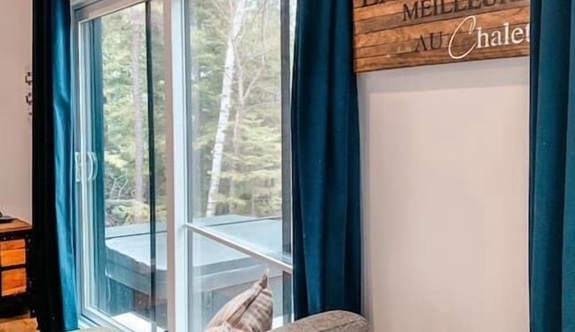 Hôtel à la maison - Chalet la Carpe, Spa et Lac