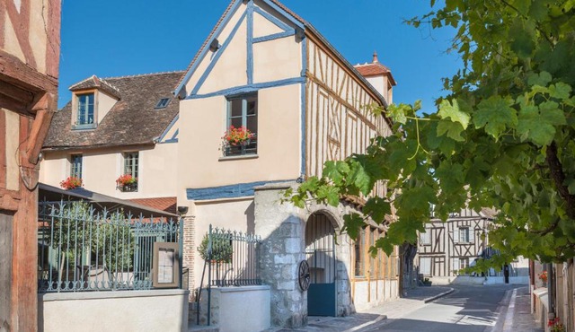 Hôtel Aux Vieux Remparts