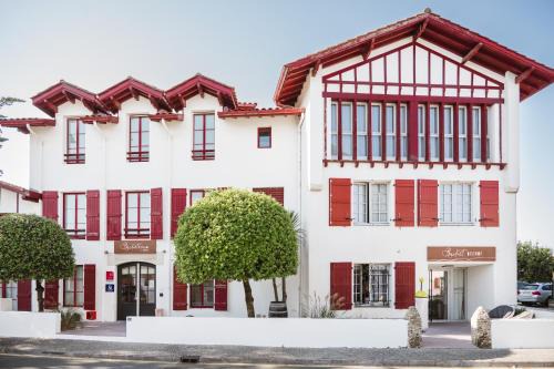Hôtel Briketenia
