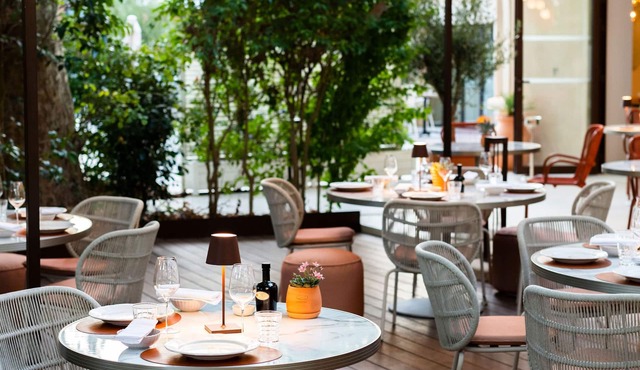 Hôtel et Restaurant La Bastide Bourrelly – Mathias Dandine