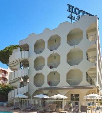 Hôtel Les Rives Bleues