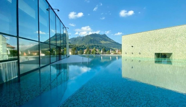 Hôtel Rallye & Entrées aux Bains de la Gruyère