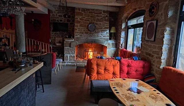 Hôtel Restaurant Le Barriol