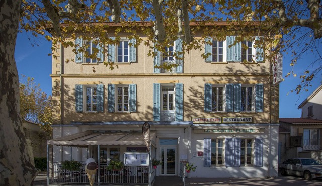 Hôtel Restaurant Le Castel Fleuri