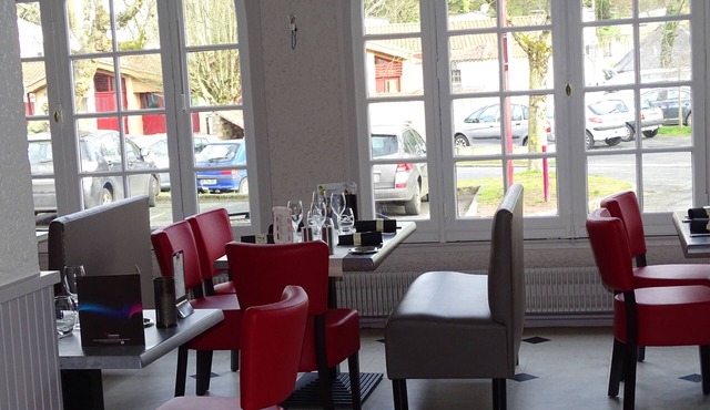 Hôtel Restaurant Le Cheval Blanc