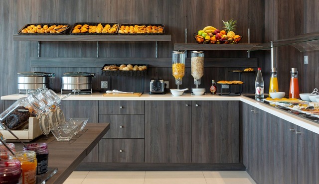 Hôtel Roi Soleil Prestige Plaisir - St Quentin