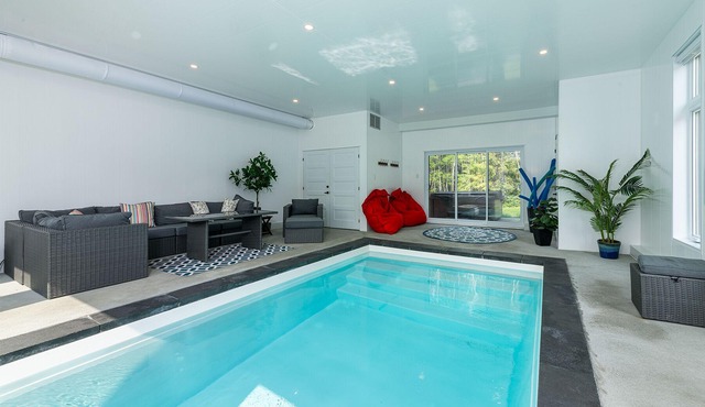 Hôtel à la maison - Le Distinction, piscine et spa