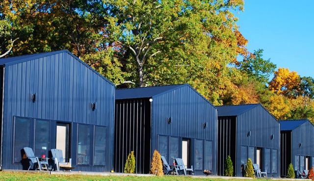 H&M Retreats Hermann, MO