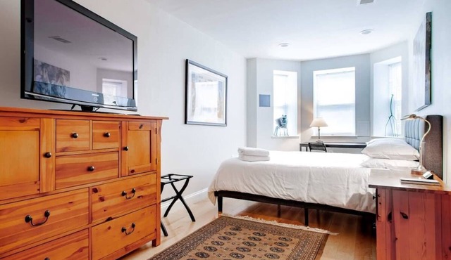 H St. Suite 2-BR/DC Streetcar/Union Station
