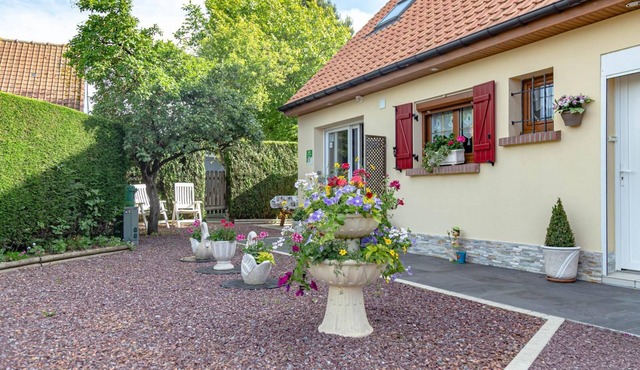 H1320 - FIENNES - Furnished