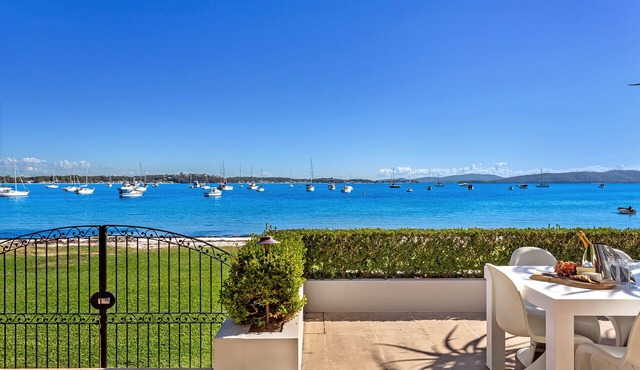 H3 Port Stephens - Absolute Waterfront Luxury