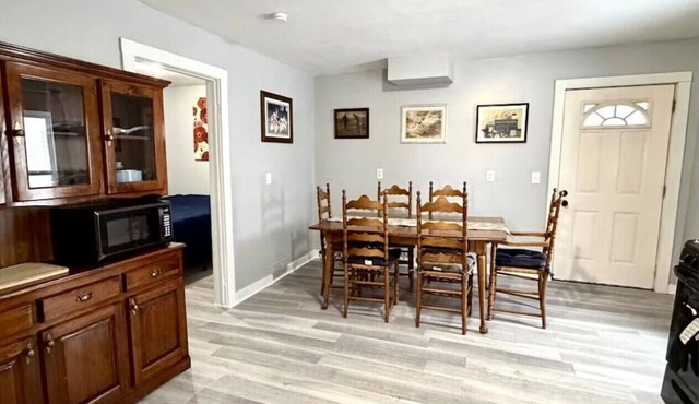 H4-1 Bedroom located at the Inner Harbor