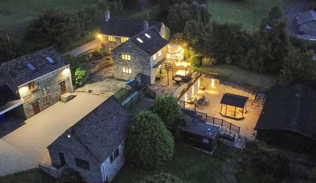 Habberjam Farm: Swimming Pool, Sauna, Hot Tub, Fire Pit