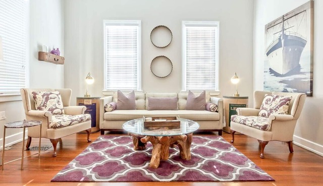 Habersham 2 | Walk to River Street, Free Parking