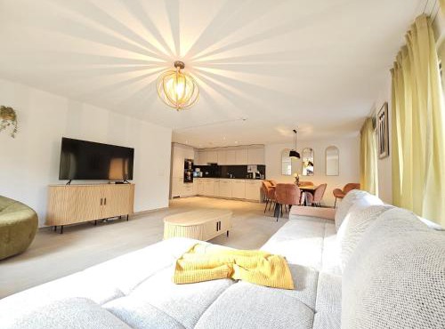 Habibi Apartment - Aare Jungfrau AG