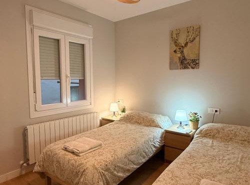 Habitación en apartamento con zonas comunes compartida H3