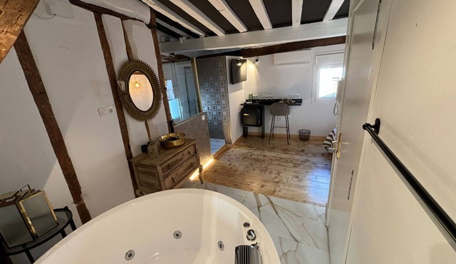 Habitación Oro by Gloove