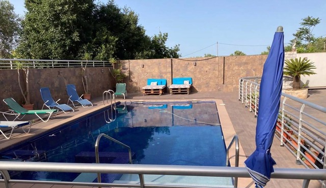 Habitación Privada en chalet con Piscina y Jacuzzi en Picassent