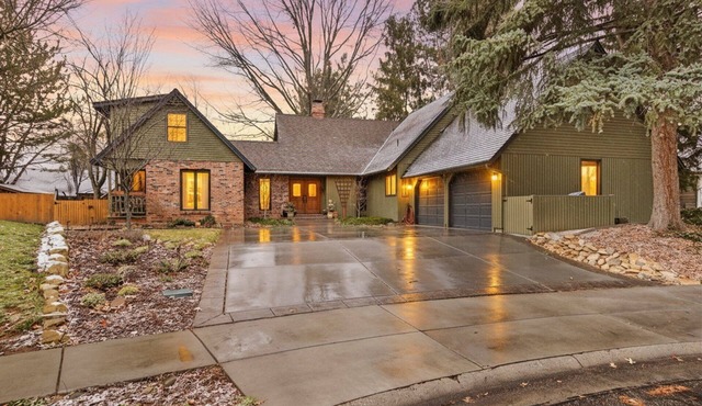 #HabitueHomes - Heartwood Hideaway - Private Entrance