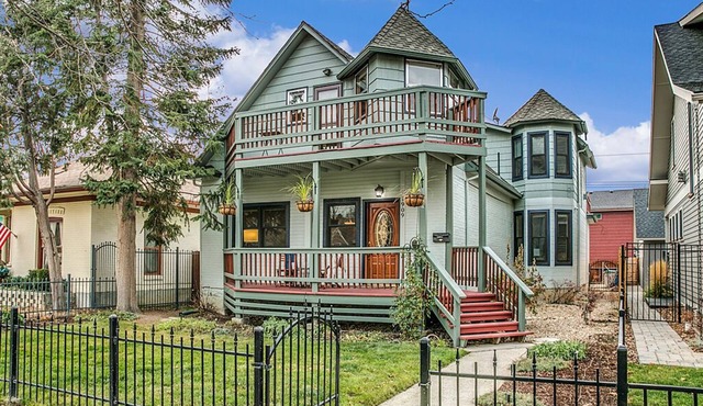 #HabitueHomes - Hyde Park Home - Eat! Bike! Hike!