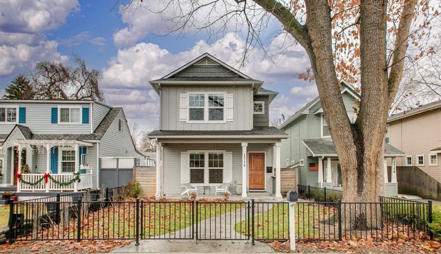 #HabitueHomes - The Stone's Throw