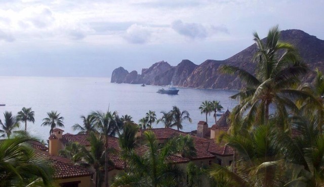 HACIENDA BEACH CLUB OCEAN VIEW. DIRECTLY ON MEDANO BEACH. GREAT LOCATION