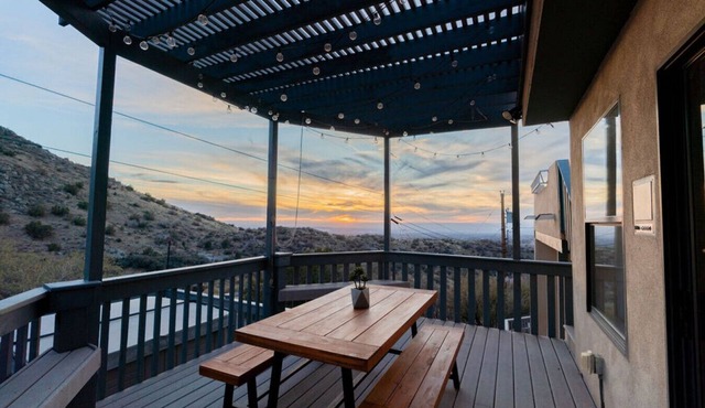Hacienda Bella: Stunning Views & Winter Hot Tub