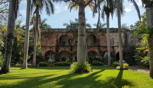 Hacienda la Luna