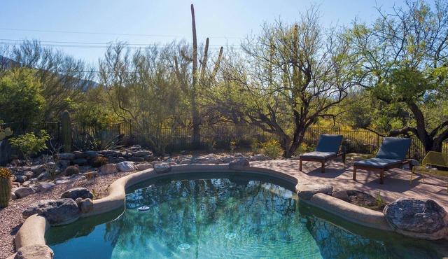 Hacienda Riad - free pool & hot tub heat - desert views