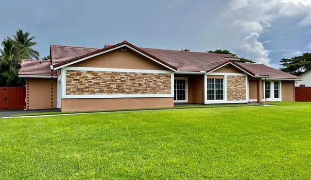 Hacienda Rivas - Stunning 4 BR Villa - Miami