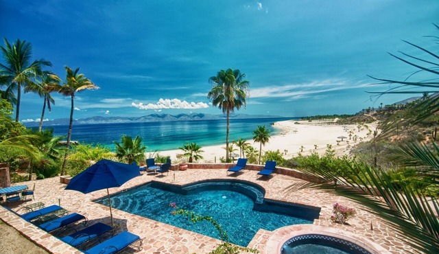 Hacienda Santa Cruz, Luxury Villa