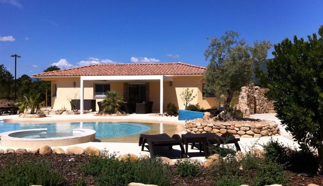 Hacienda Villa Swimming pool heated 28° spa bowling alley private tennis court