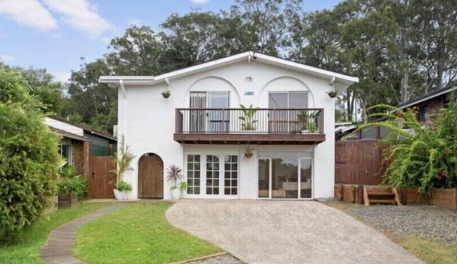 HACIENDITA: Spacious and stylish home with huge entertaining backyard