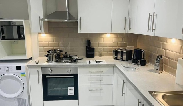 Hackney Studios by Sleepy - Studio Flat 7