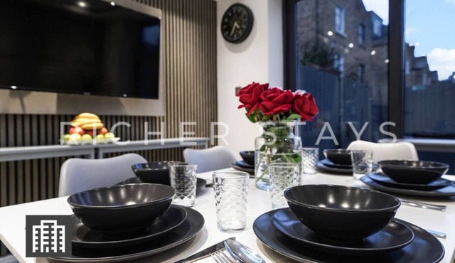 Hackney Suites - Double Room (L2)