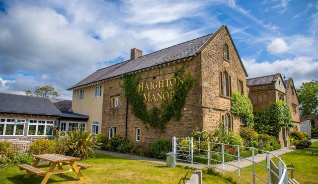 Haighton Manor - Brunning and Price