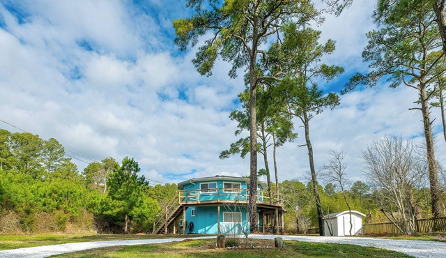 Hailey's Roundhouse - New & Unique Home w/Water Access!
