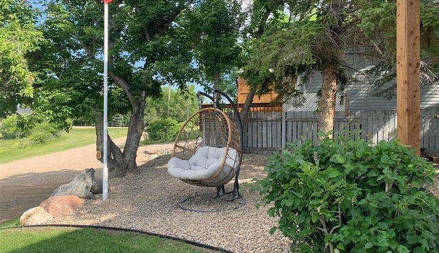 Hakuna Matata Guest House at Saskatchewan Beach