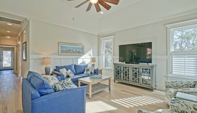 Halcyon Daze/104 SE 70th Street - Coastal Vacation Resorts