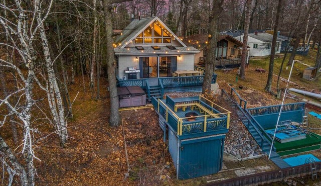 Hale Haven - Lake House w/Hot Tub and Loft