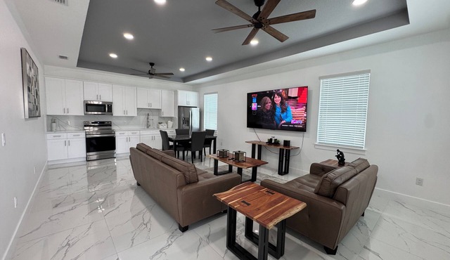 Hale Haven - Luxury Stay in the Heart of Tampa!