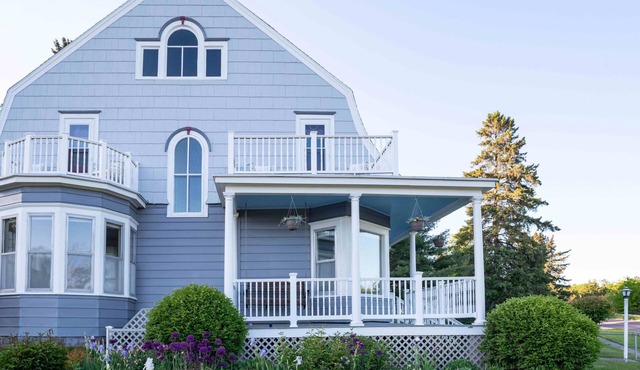 Hale House, Customizable Historic Gem in downtown Bayfield