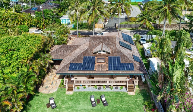 Hale Mokulua - Lanikai w/heated pool, spa, steps to Beach!