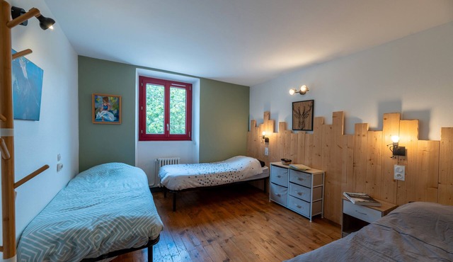 Half-Board Room 'Les Carlines' with Mountain View, Shared Terrace & Wi-Fi