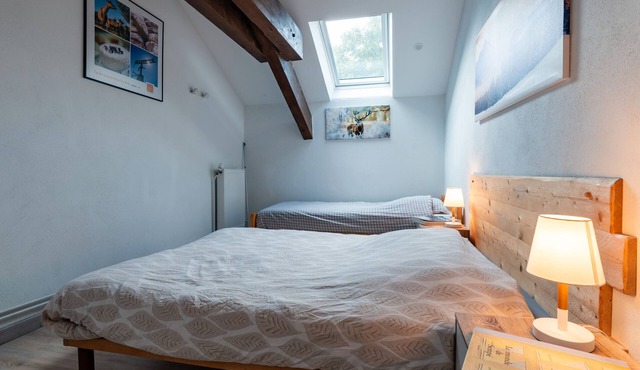 Half-Board Room 'Les Carlines 6' with Mountain View, Meals Included