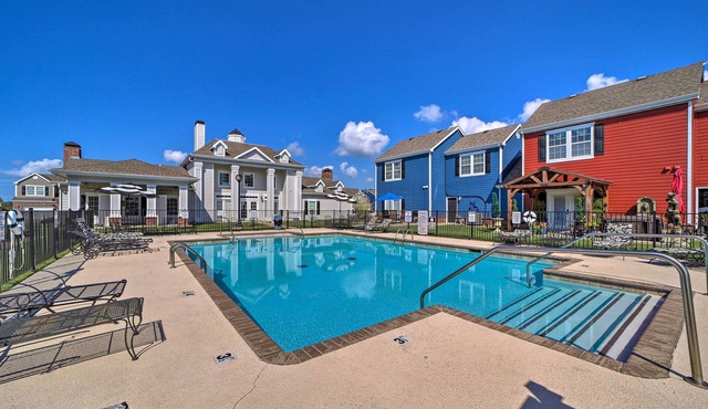 Half-Mi to Grand Lake: Townhome w/Hot Tub