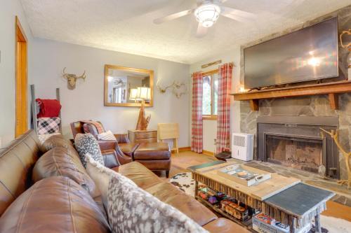 half Mi to Marina Lake Arrowhead Condo!